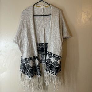 Taylor & Sage Fringe Tribal Print Shawl Small